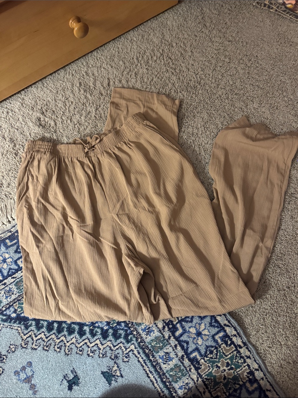 Relaxed Drawstring Pants - Tan